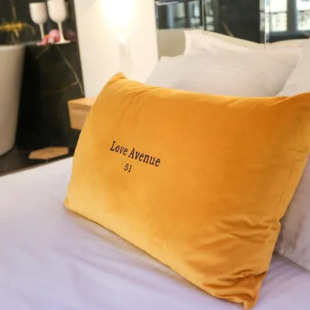 Lägenhet Avenue 51 - Proche Du Centre *