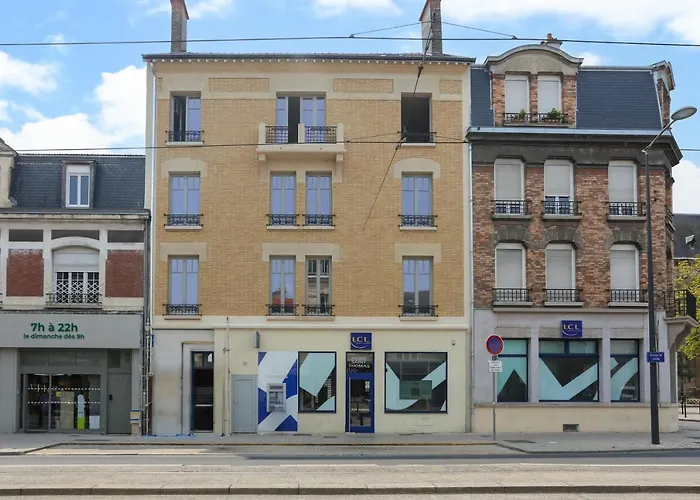Avenue 51 - Proche Du Centre Apartment Reims
